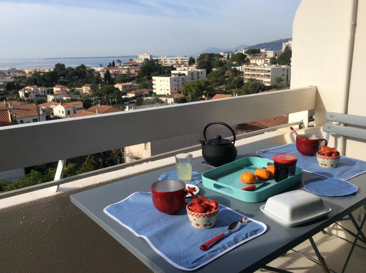 Appartement Vue Mer Panoramique Антиб Екстериор снимка